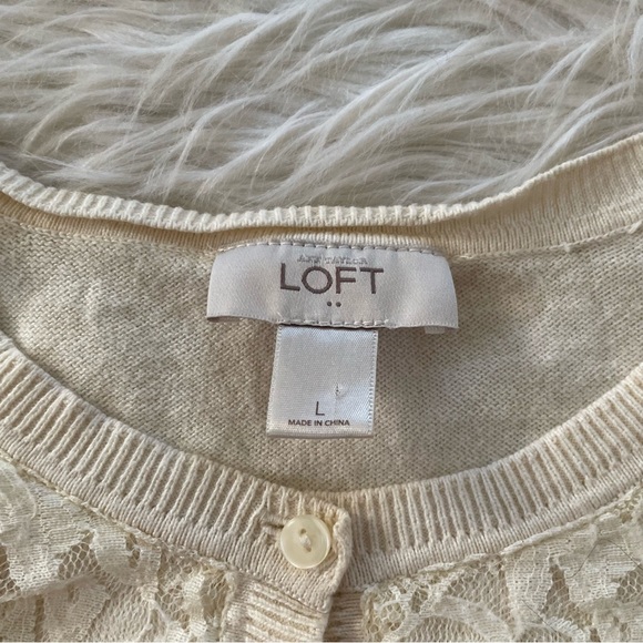 Ann Taylor loft cream lace front king sleeve cardigan button sweater - Picture 5 of 10
